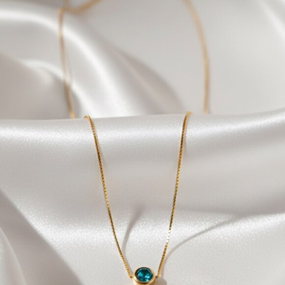 Alex and Ani Necklace - Energy Love Esmerald Gold – New with Tag - Picture 5 of 7